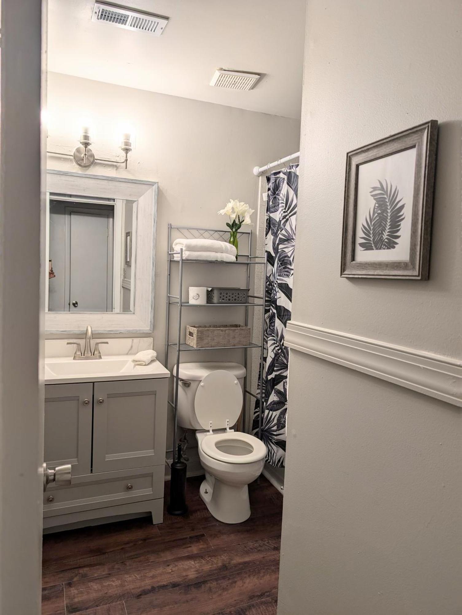Sweet Nest In Central Raleigh Exterior photo